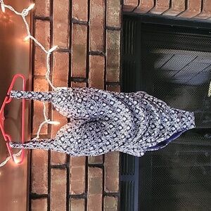 Women's Niptuck swimsuit. Size 8. Color Navy blue and white.